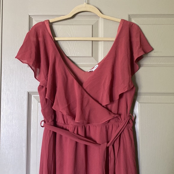 Dress - Picture 2 of 4